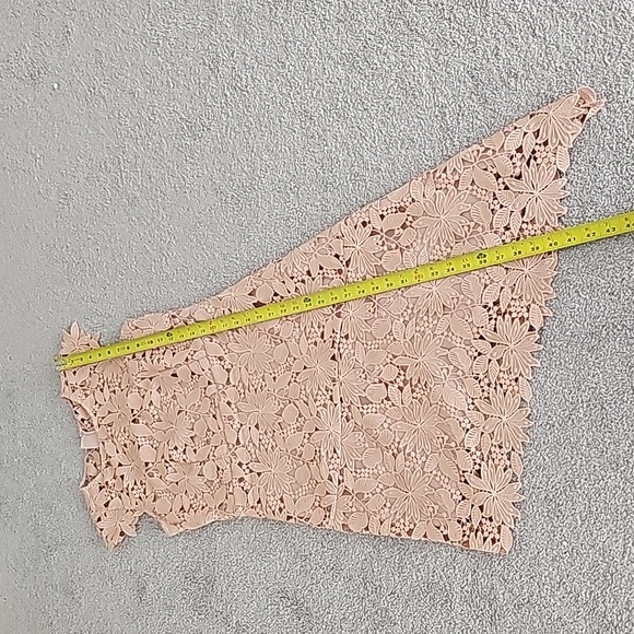 RW&CO Asymmetrical Guipure Lace Cocktail dress - Picture 7 of 11